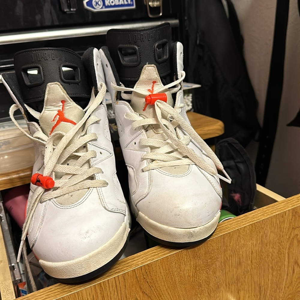 Air Jordan 6 Retro “White Infrared” size 11.5 men’s still in good condition - Picture 5 of 7